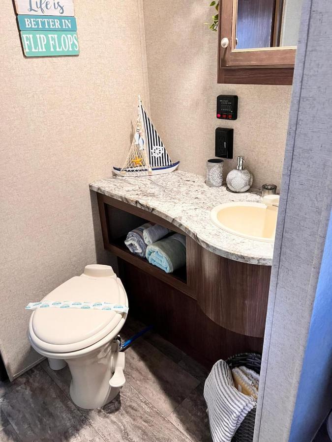 Rv Camper Paradise On The Wheels In Clearwater Beaches Apartment *