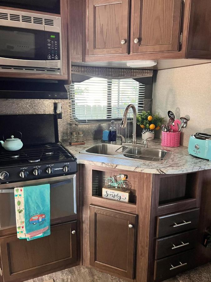 Apartment Rv Camper Paradise On The Wheels In Clearwater Beaches