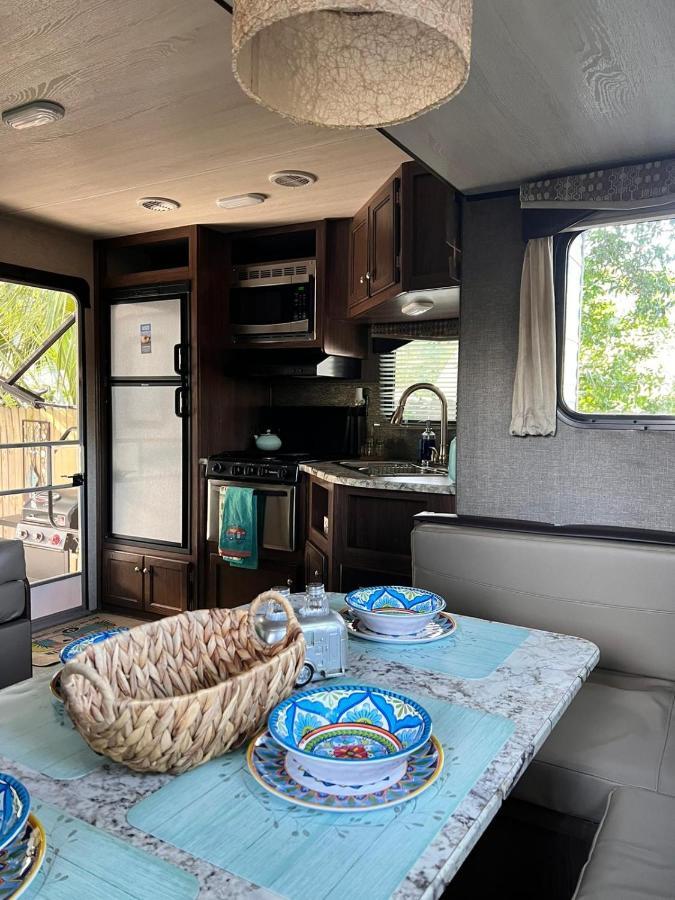 Rv Camper Paradise On The Wheels In Clearwater Beaches Apartment Largo