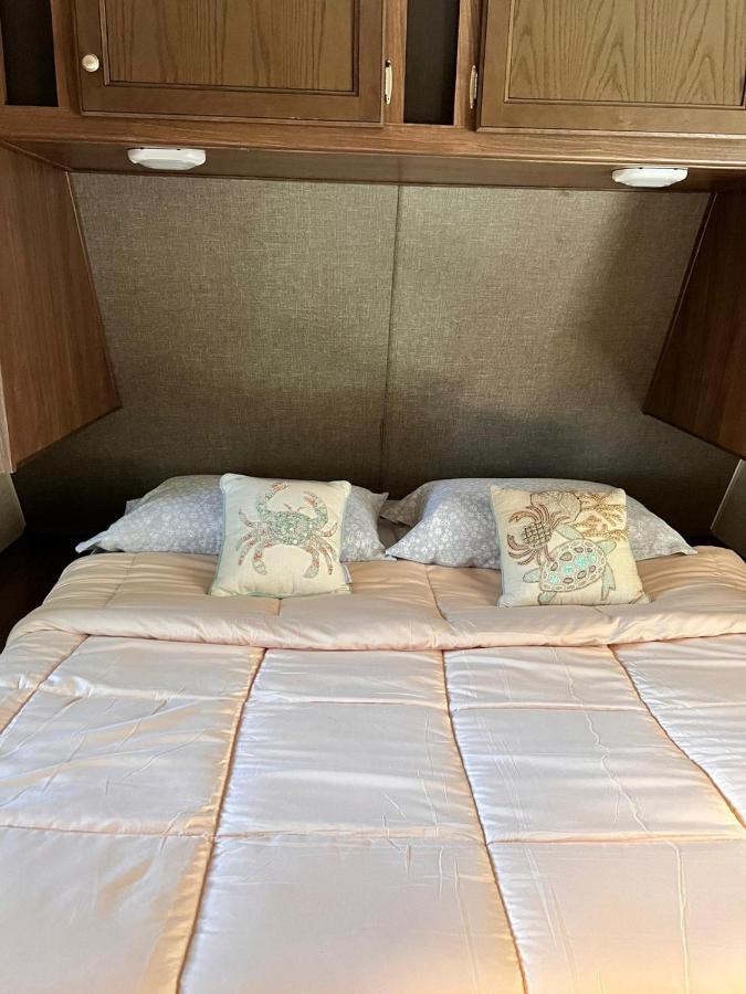 Rv Camper Paradise On The Wheels In Clearwater Beaches *