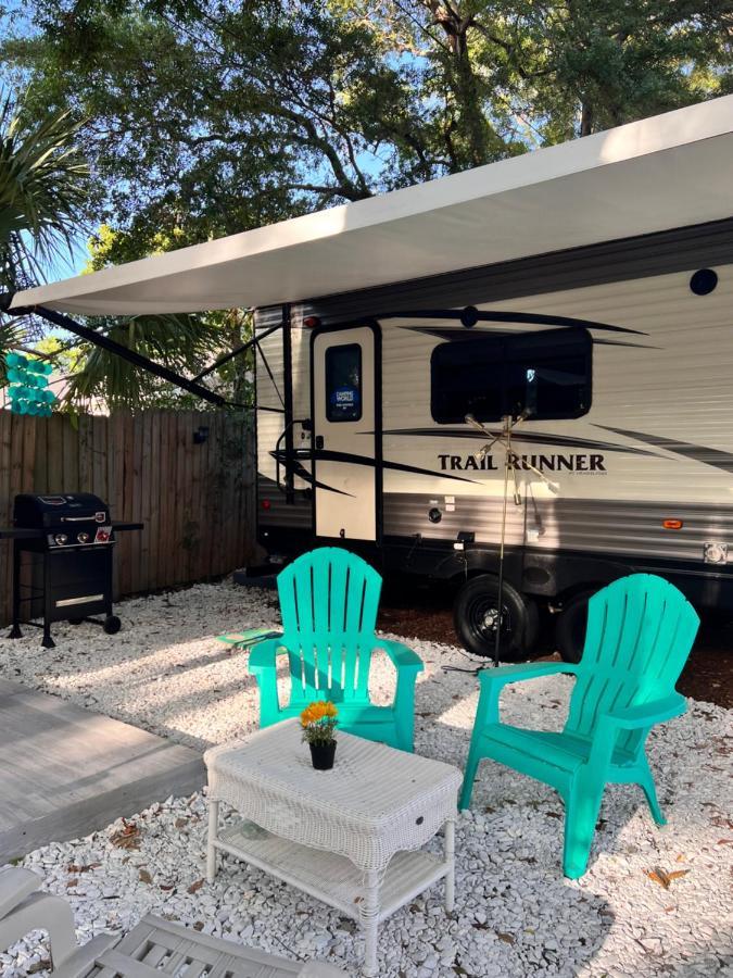 Rv Camper Paradise On The Wheels In Clearwater Beaches * Largo
