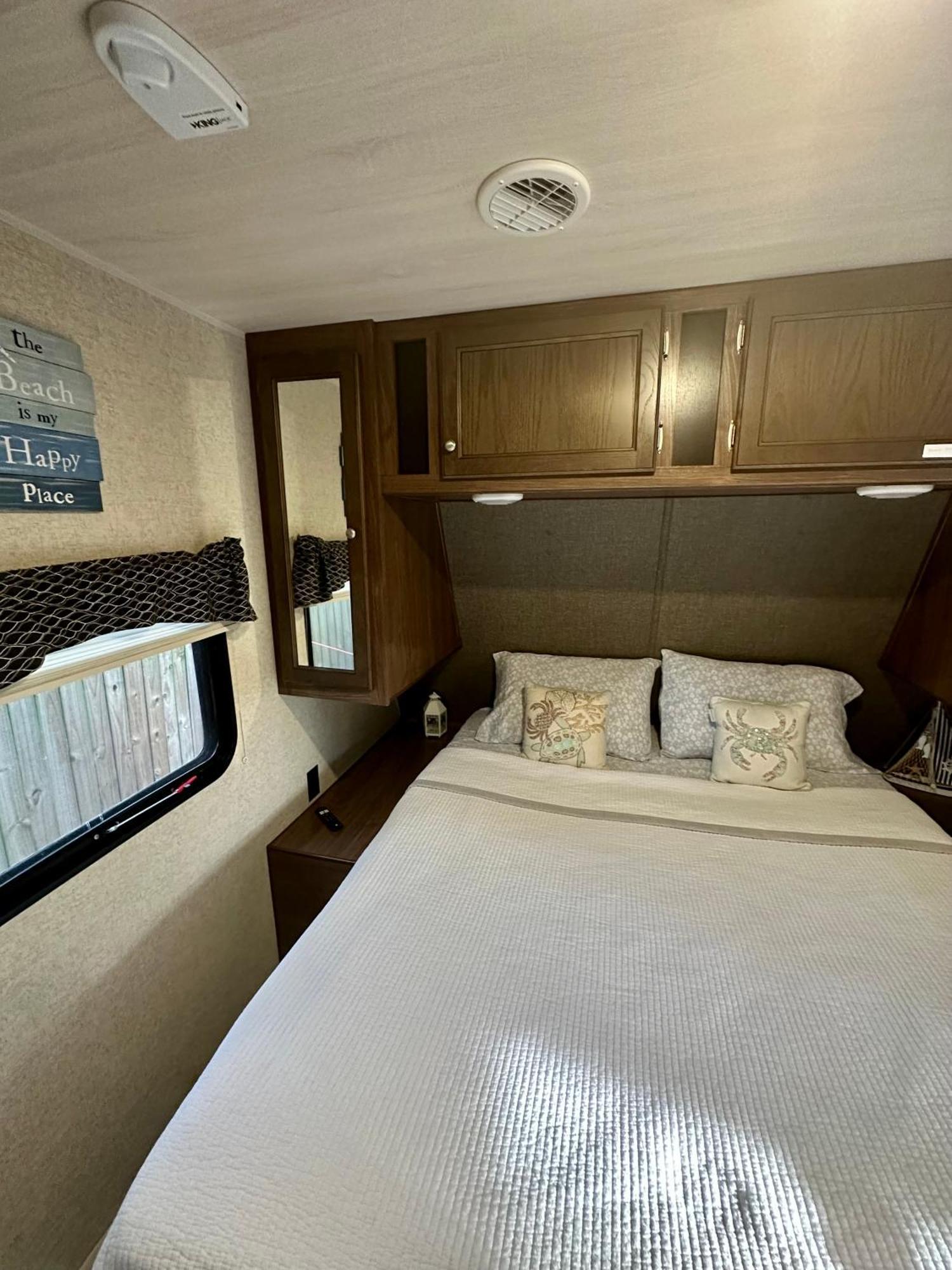 Rv Camper Paradise On The Wheels In Clearwater Beaches * Largo